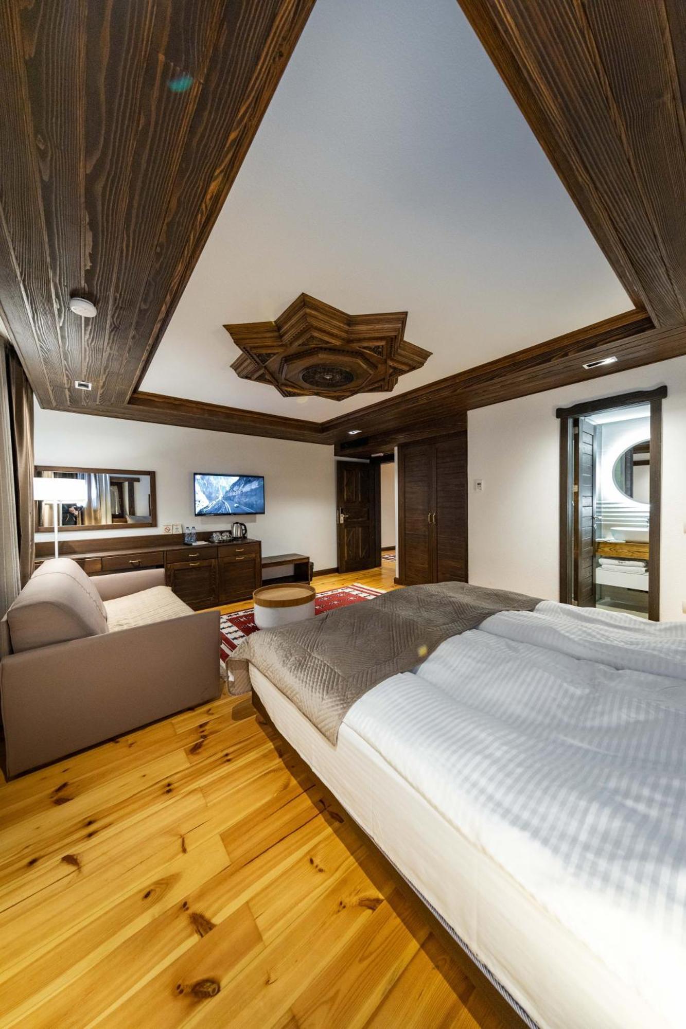 Hotel - Kulla E Zenel Beut Peje Extérieur photo